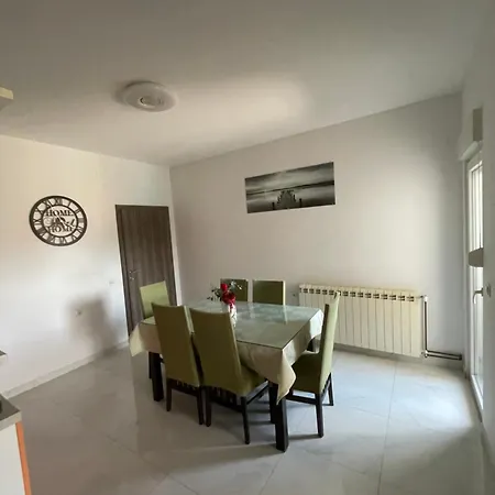 Nany-villa With Heated Pool Holiday home Trolokve